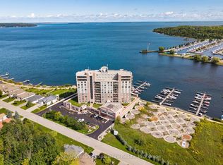 699 Aberdeen Blvd #706, Midland, ON L4R 5P2