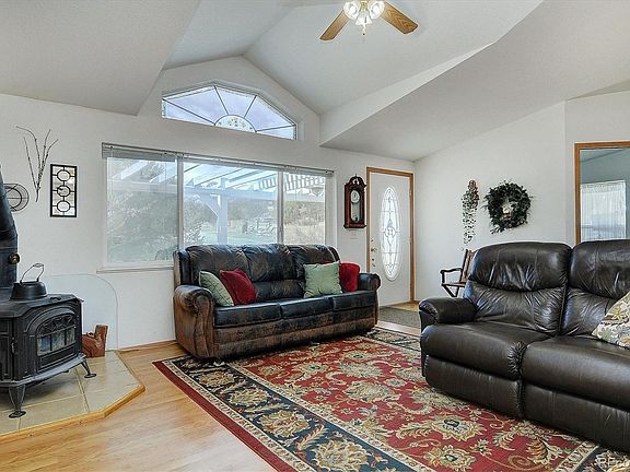2nd image of 455 Highland Drive