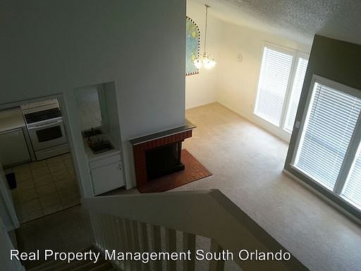 4th image of 639 Saint Johns Ct N Unit 639