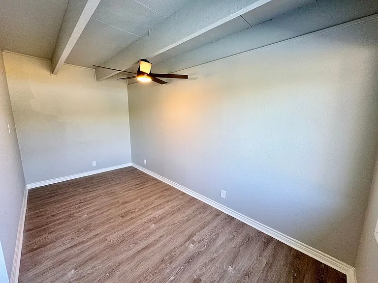 705 Sunrise Ave — Photo 21