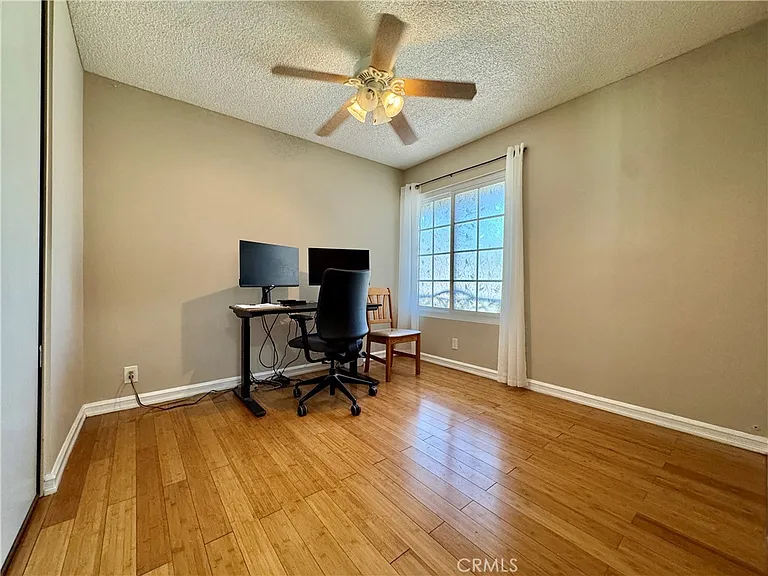 1421 Meadow Glen Rd — Photo 35