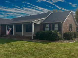 2200 Eastland Dr, Owensboro, KY 42303