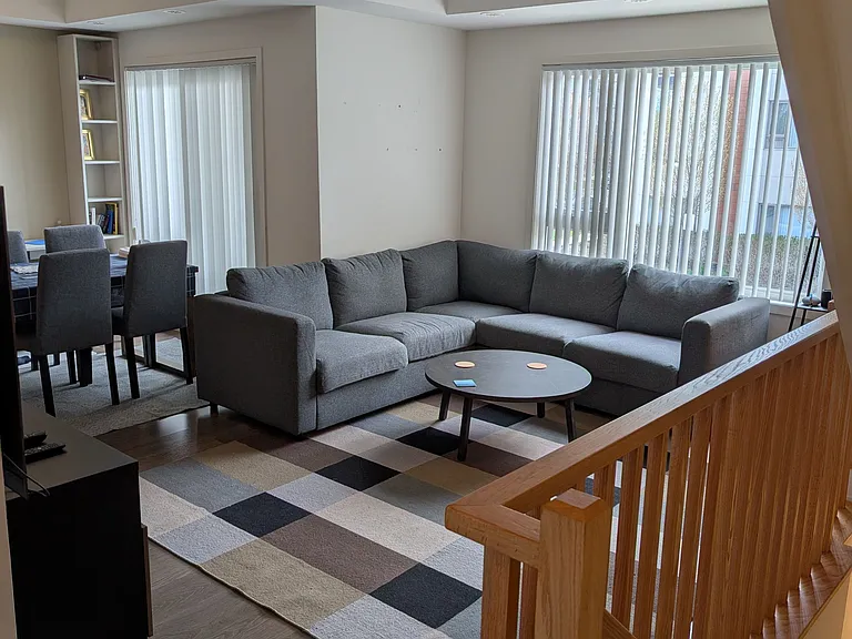 60 Orchid Place Dr #15 — Photo 3