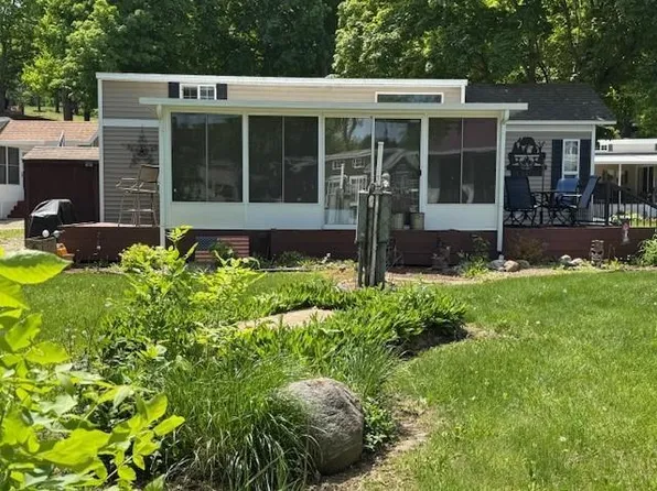 2221 Reubens Ln SW Unit 20, Farwell, MN 56327