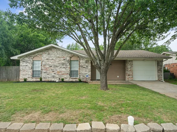 711 Briggs St, Cedar Hill, TX 75104