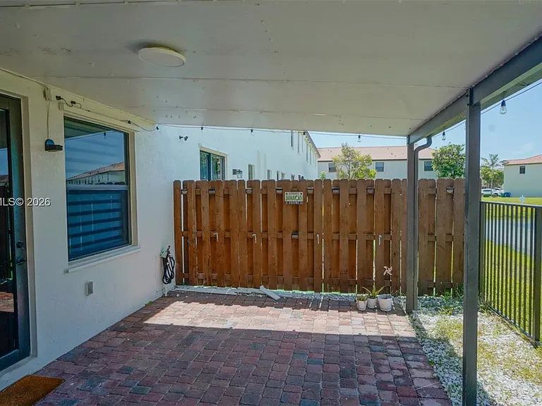 11790 SW 238th St — Photo 43