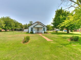 304 2nd St NW, Piedmont, OK 73078