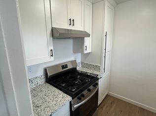 305 E Colorado Blvd #9, Monrovia, CA 91016