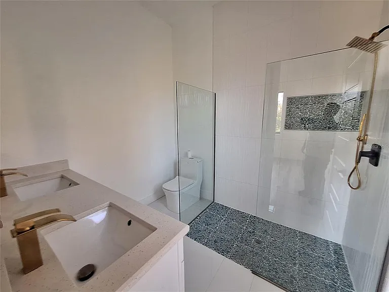 289 Albatross Rd — Photo 14