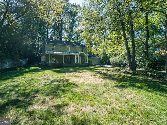 3rd image of 10603 Howerton Ave