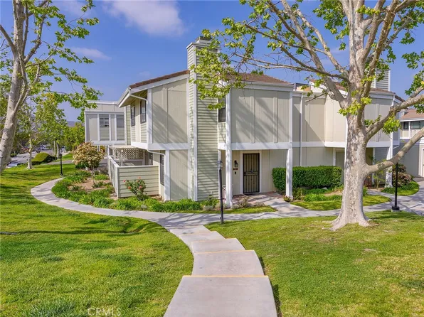 27116 Crossglade Ave Unit 1, Santa Clarita, CA 91351