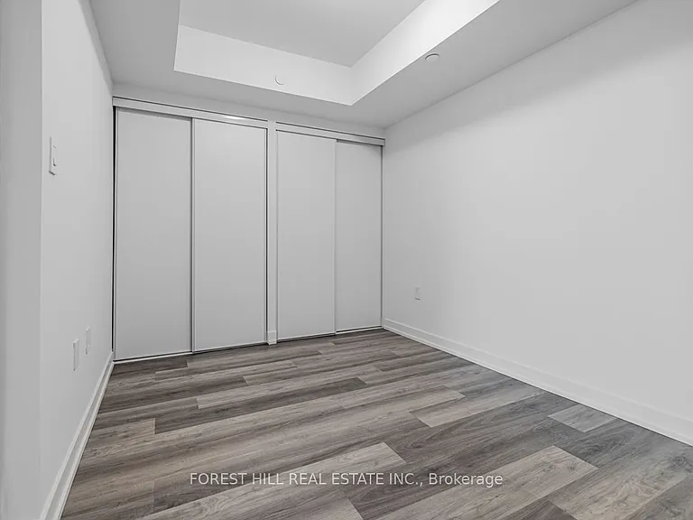 556 Marlee Ave #301 — Photo 9