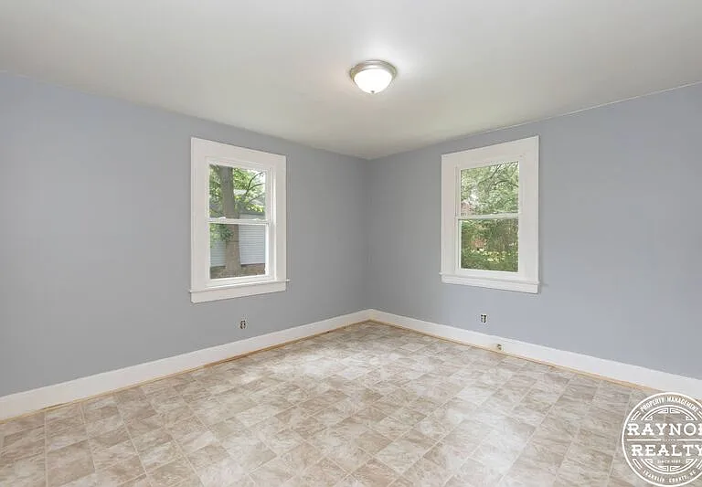 617 & 619 Midway St #619 — Photo 12