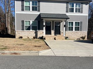 520 Rogers Lake Rd E, Kannapolis, NC 28083