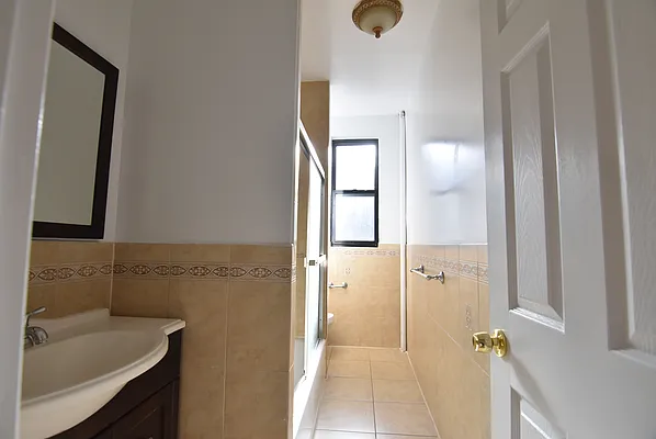 Rented by Bohemia Realty Group | media 17