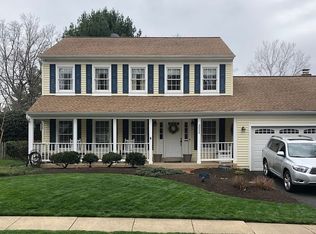 3026 Dower House Dr, Herndon, VA 20171