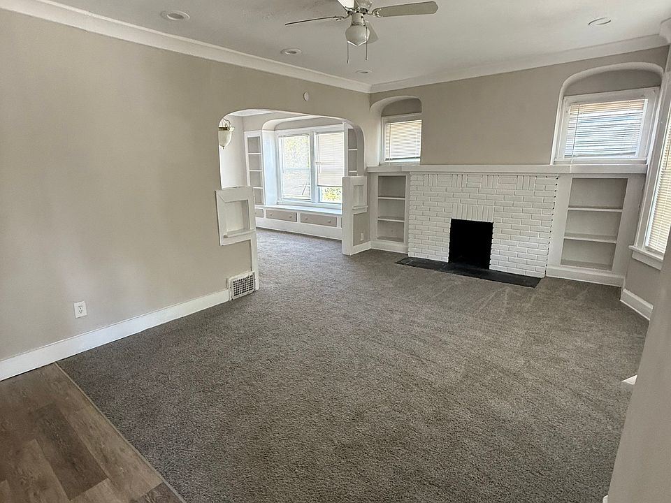 1st image of 3652 E 151st St #3