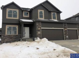 9028 N 173rd St, Bennington, NE 68007