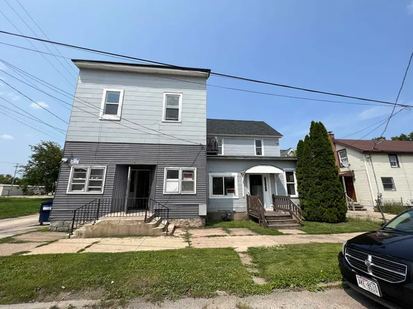 177 W 2nd St, Fond Du Lac, WI 54935