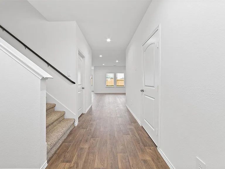 21519 Violet Ridge Rd — Photo 18