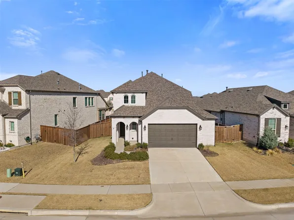 1825 Pelham Dr, Aubrey, TX 76227