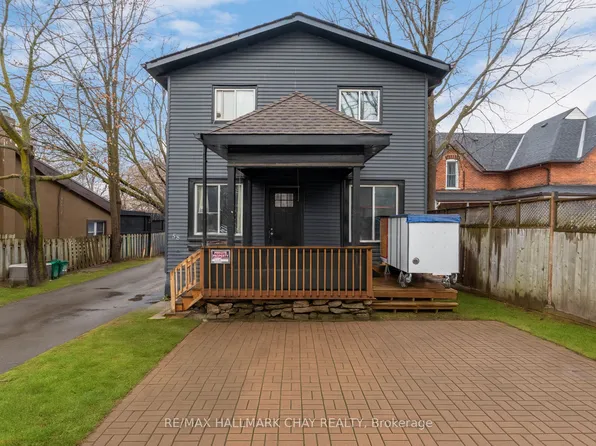 58 Penetang St #1-4, Barrie, ON L4M 1V6