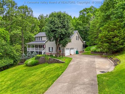 56 Deerfield Dr, Hurricane, WV, 25526