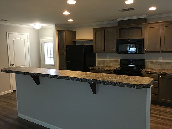 3rd image of 2843 Silver Spur Ln
