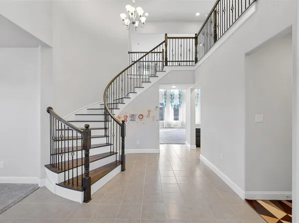 5302 Savanna St, Sachse, TX 75048