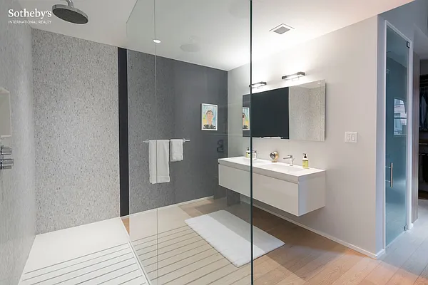 Sold by Sotheby's International Realty | media 12