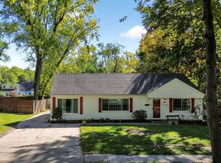2327 W 79th Ter, Prairie Village, KS 66208