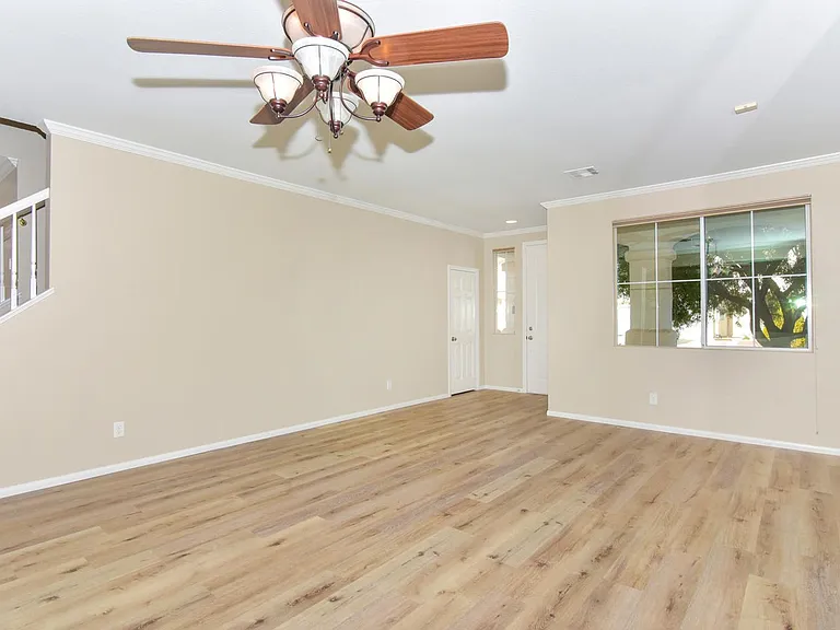 9535 Scottville Ct — Photo 4