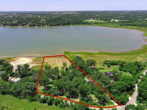 2435 E Lake Dr, Weatherford, TX 76087
