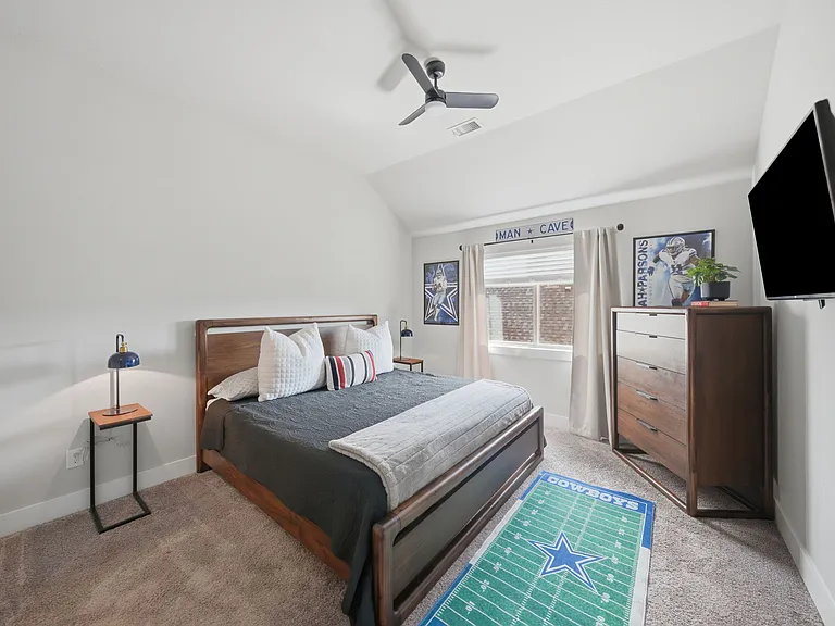 1410 Devonshire Dr — Photo 32