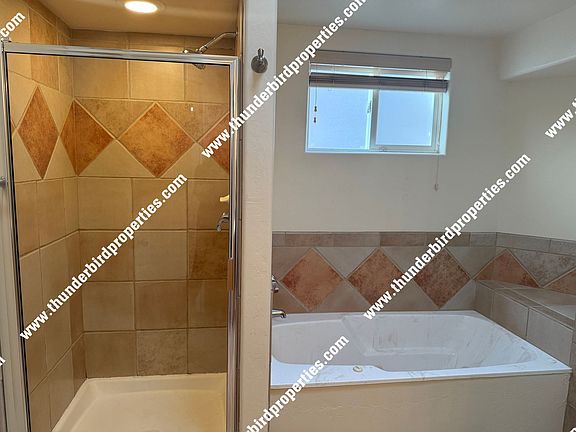 5th image of 9117 Silverwood Dr NE