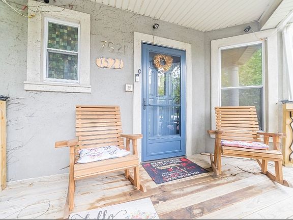 4th image of 7521 S Evans Ave