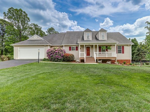 183 Fernridge Ct, Madison Heights, VA 24572