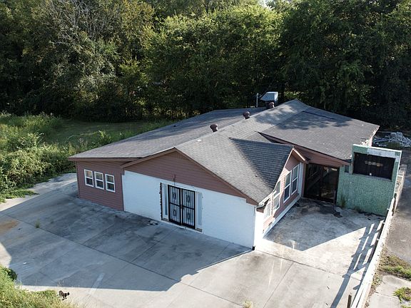 5th image of 1017 Rock Springs Rd