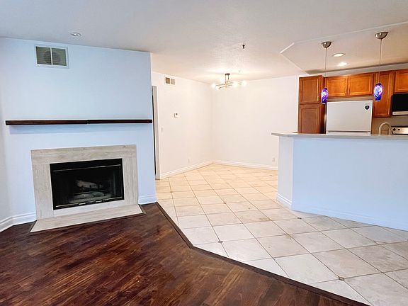2nd image of 5805 Oak Bend Ln Unit 309