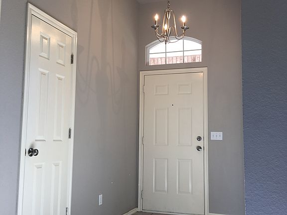 4th image of 3212 Heritage Dr