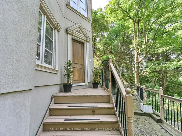 50 Old Yonge St Suite 1, Toronto, ON M2P 1P7