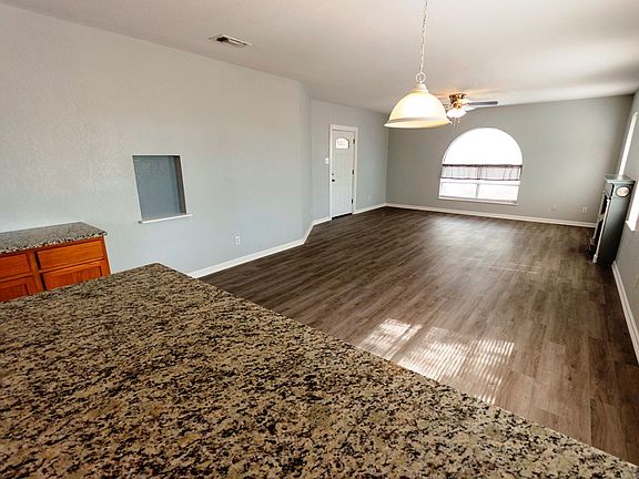 5th image of 7566 Carnation Ave