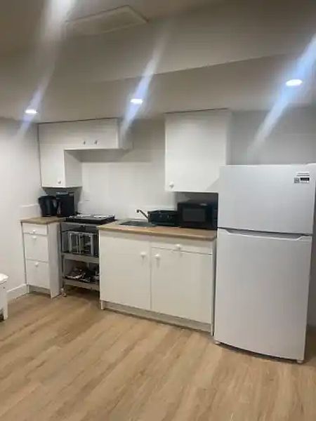 Calgary Apartment for rent - 1 Bedroom — photo 2