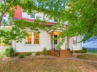 502 S 6th St, Pekin, IL