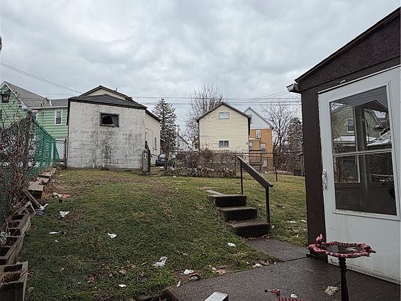 2nd image of 1226 Taylor Ave #B