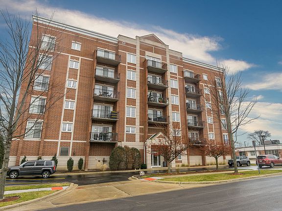 2nd image of 405 Creekside Dr #601