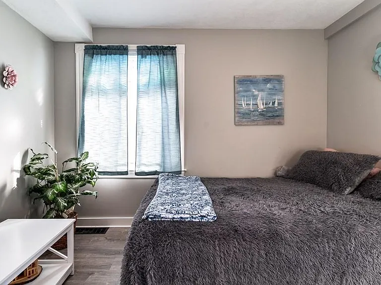 346 Concord St #2 — Photo 6