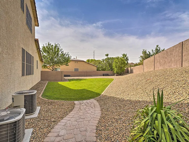 6449 Deer Peak Ct — Photo 37