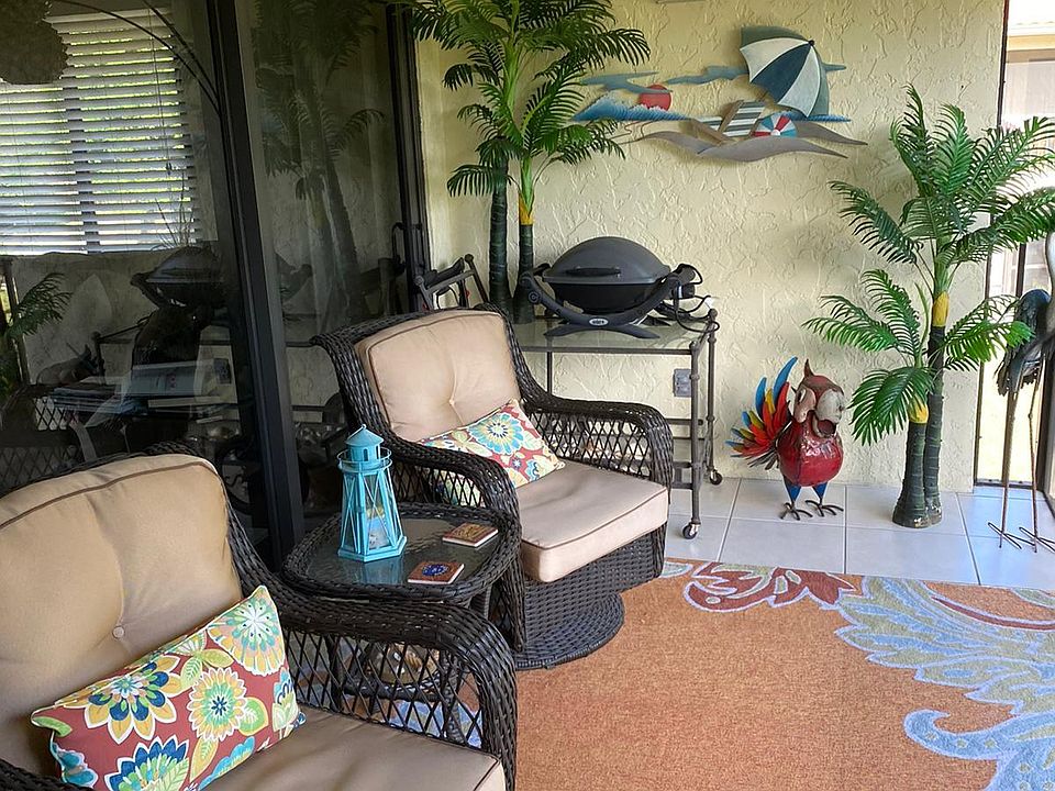 Screened in lanai.