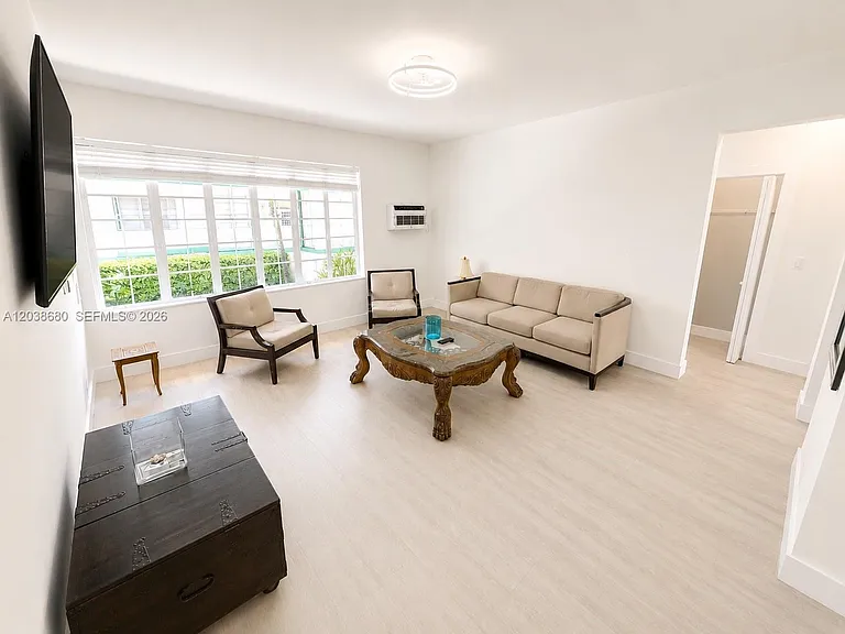 762 Lenox Ave #5 — Photo 3